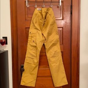 Men’s fjallraven pants